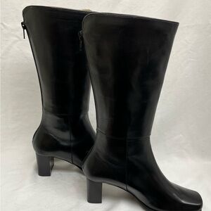 Sudini Heeled Boots -Black
BRAND NEW W/ BOX